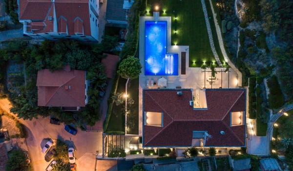 Luxury Villa Split with pool and gym - aerial view
