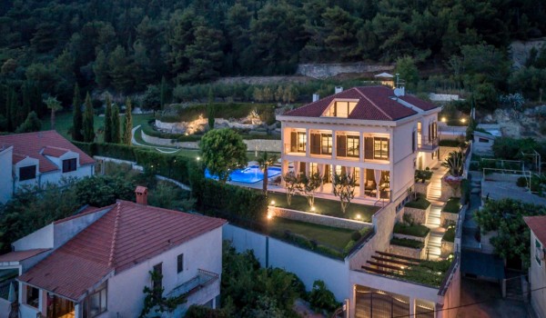Luxury Villa Split with pool and gym - aerial view
