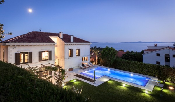 Luxury Villa Split with pool and gym - aerial view