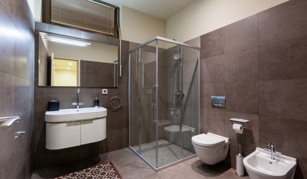 Luxury Villa Split with pool and gym - bathroom with shower