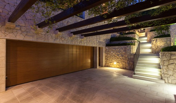 Luxury Villa Split with pool and gym - private garage place