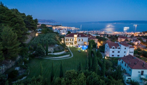 Luxury Villa Split with pool and gym - aerial view