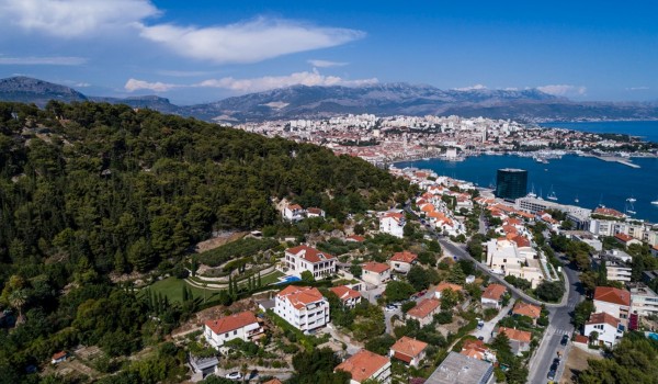 Luxury Villa Split with pool and gym - aerial view