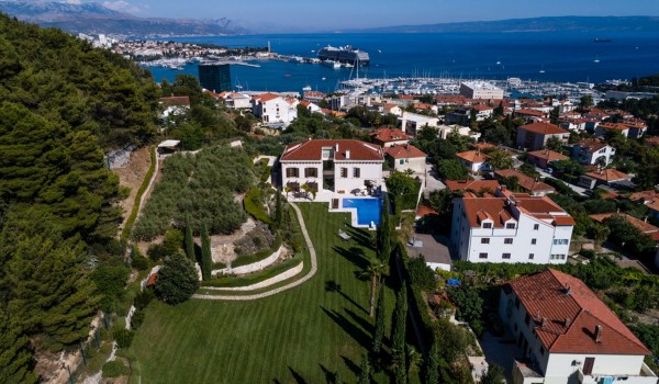 Luxury Villa Split with pool and gym - aerial view