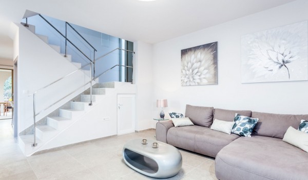 Rent a Korcula Luxury Villa with Private Pool, Private Parking and Wi-Fi