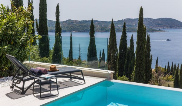 Dubrovnik Luxury Villa with private parking, sauna, and Wi-Fi