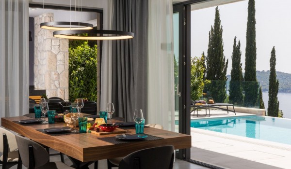 Dubrovnik Luxury Villa with private parking, sauna, and Wi-Fi