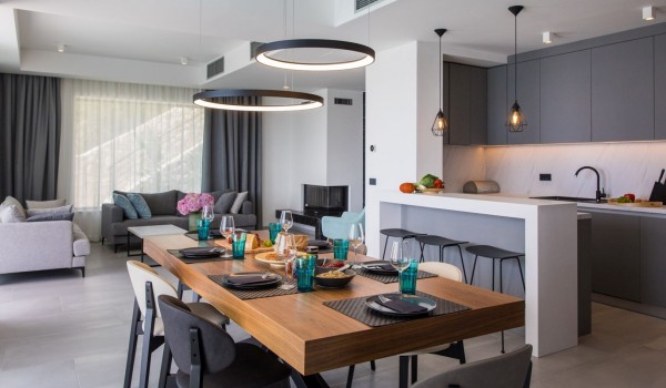 Dubrovnik Luxury Villa with private parking, sauna, and Wi-Fi