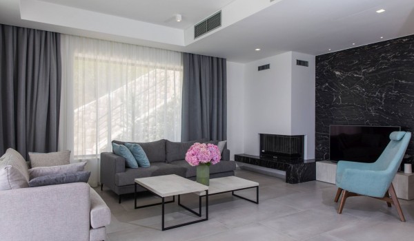 Dubrovnik Luxury Villa with private parking, sauna, and Wi-Fi