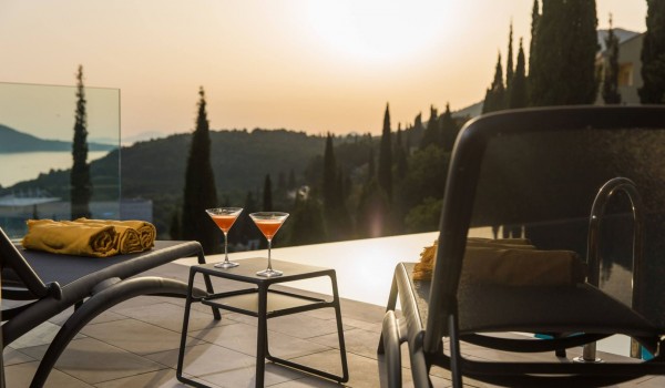 Dubrovnik Luxury Villa with private parking, sea view, and Wi-Fi