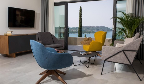 DUBROVNIK LUXURY VILLA with a sea view, gym, and private pool