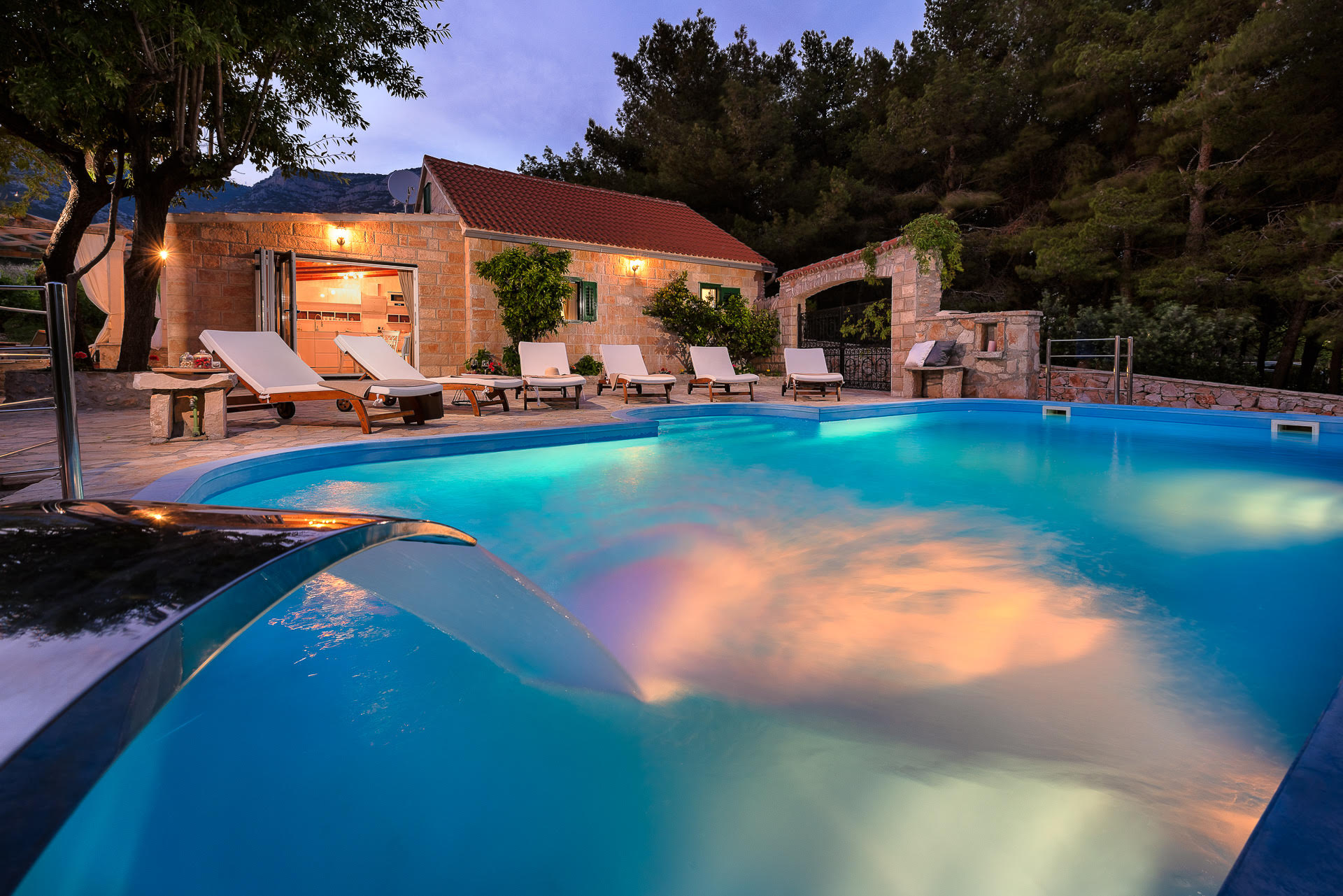 BRAC LUXURY VILLAS - Luxury Villa Zlatni Rat with the pool by the sea