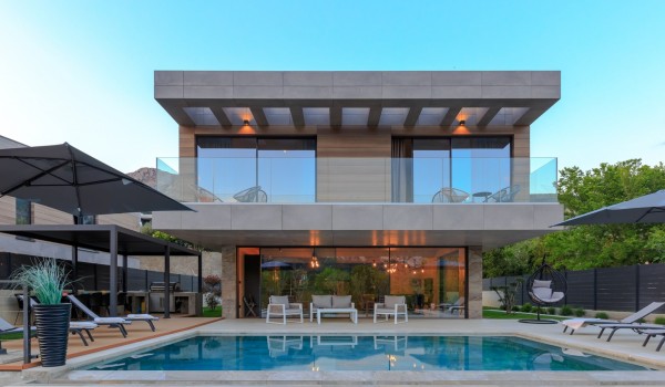 Роскошная вилла Krk Baska 1 с бассейном с подогревом и сауной