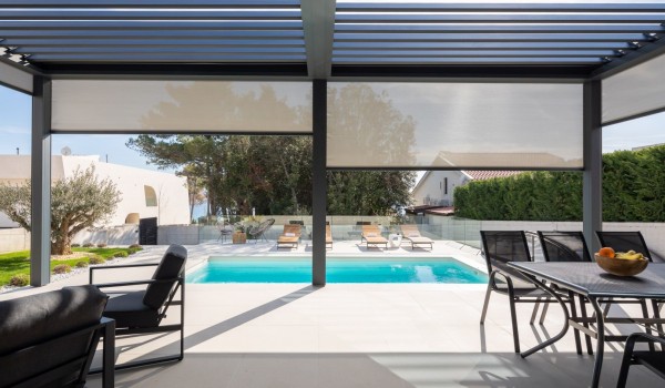 Main Terrace of the Villa Idria with electronic pergola system for a fine adjustment of shade