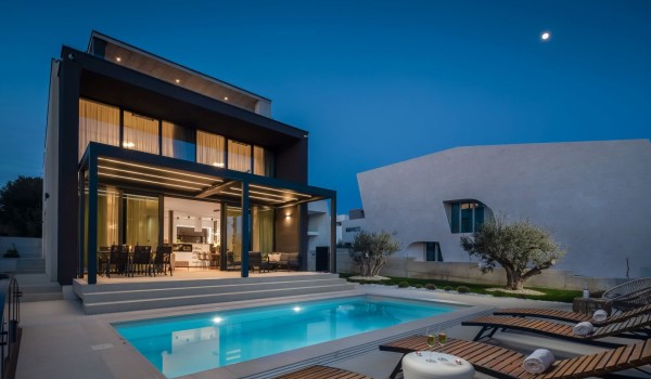 Night vision on the outdoor and front area of the Luxury Villa Sea and View Idria with private heated hydro massage pool