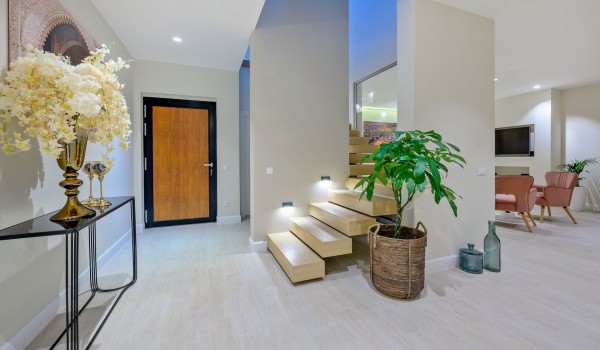View of the staircase inside the air-conditioned living room of the Raquel family villa for rent by the sea on the island of Šolta in Nečujam