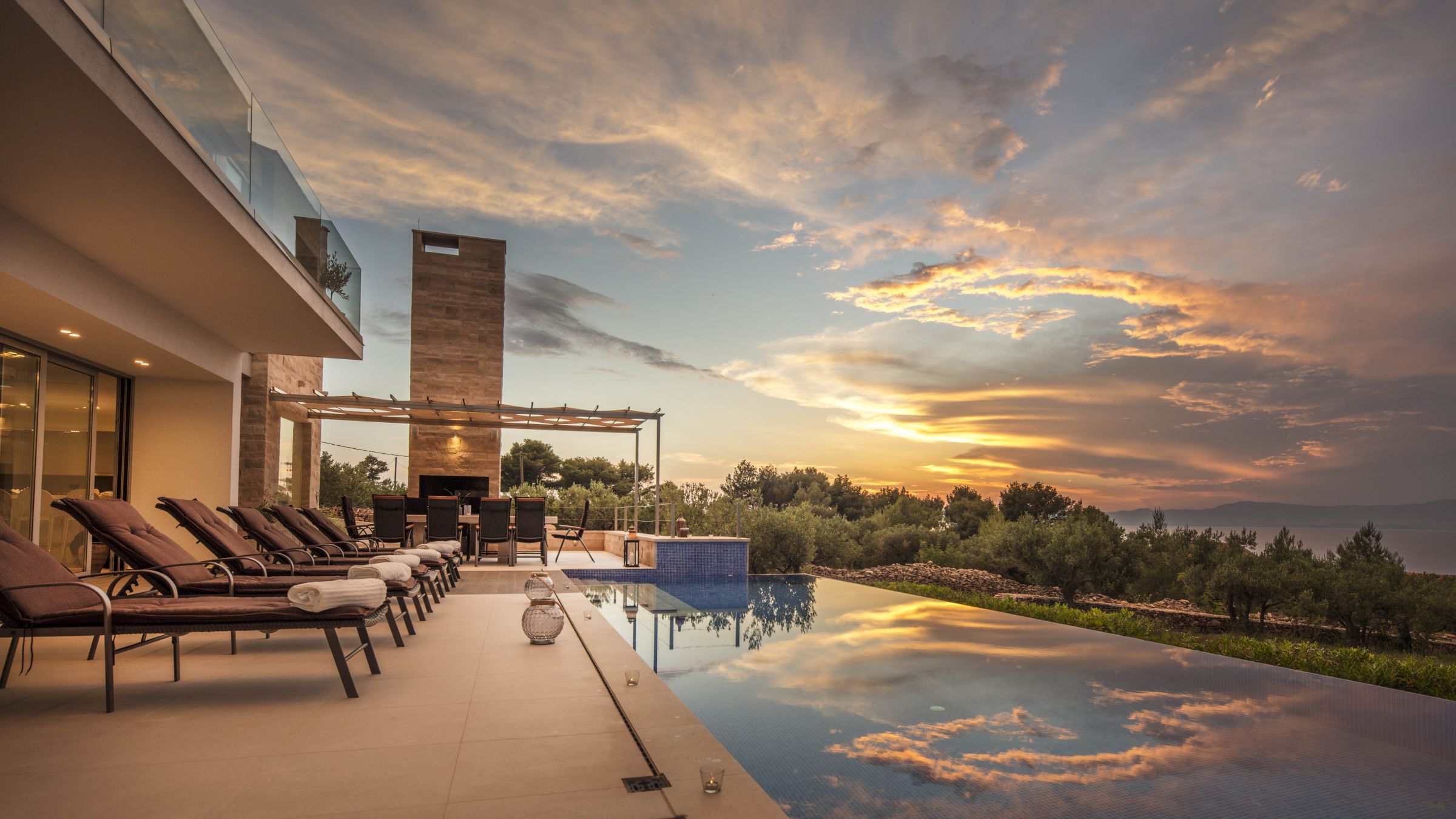 BRAC LUXURY VILLAS - Luxury Villa Olive Garden Brac with the heated pool and jacuzzi near the sea in Splitska