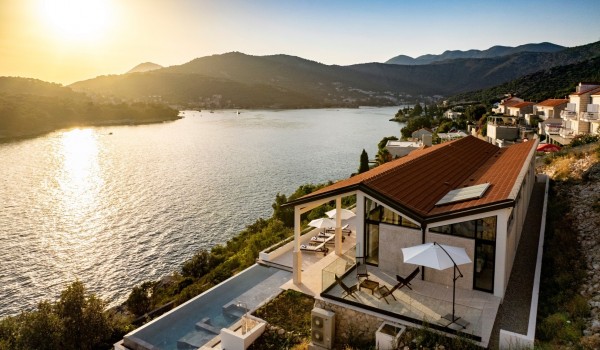 Beathtaking view of Croatian luxury villa Crystal Palace in Dubrovnik by the sea.
