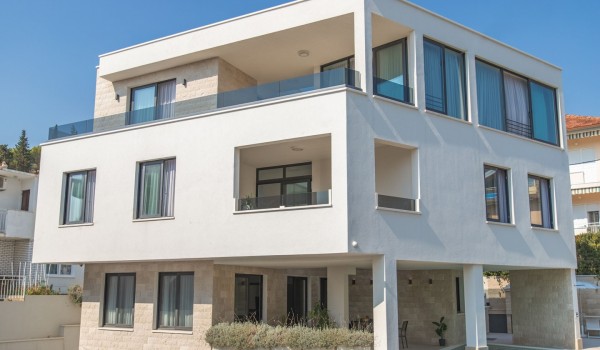 Croatia Luxury vacation villa Trogir 3 with private pool and parking on Ciovo