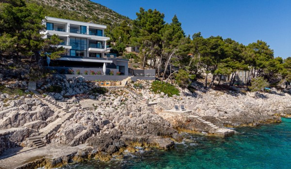 Luxury villa Miracul Korcula with infinity pool