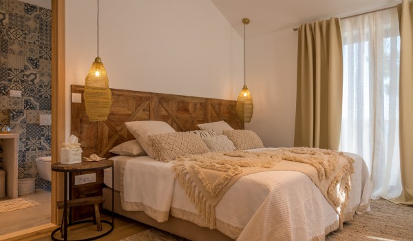 Luxury bedroom with en suite bathroom in the luxury holiday villa,  Brač