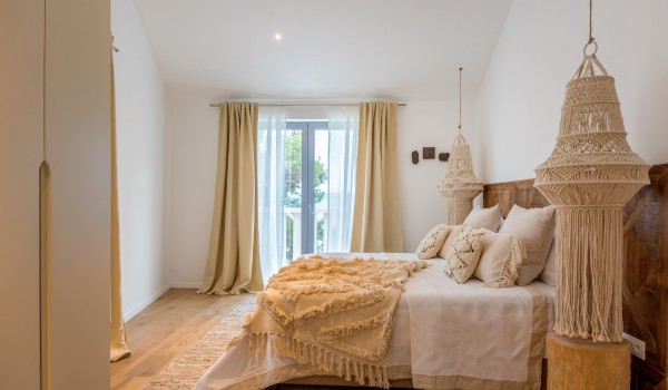 Modern bedroom in the attic of the luxury villa Bliss in Sumartin on Brač