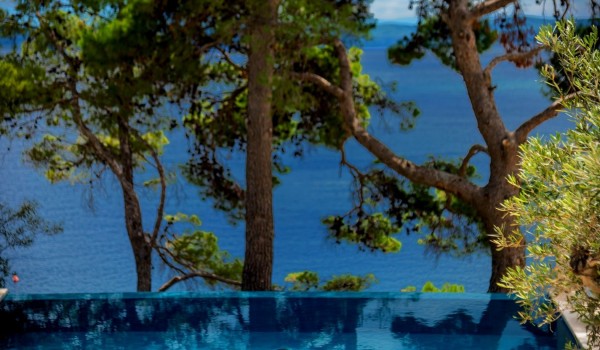 A magical view of the beautiful blue that stretches along the coast of the island of Brač