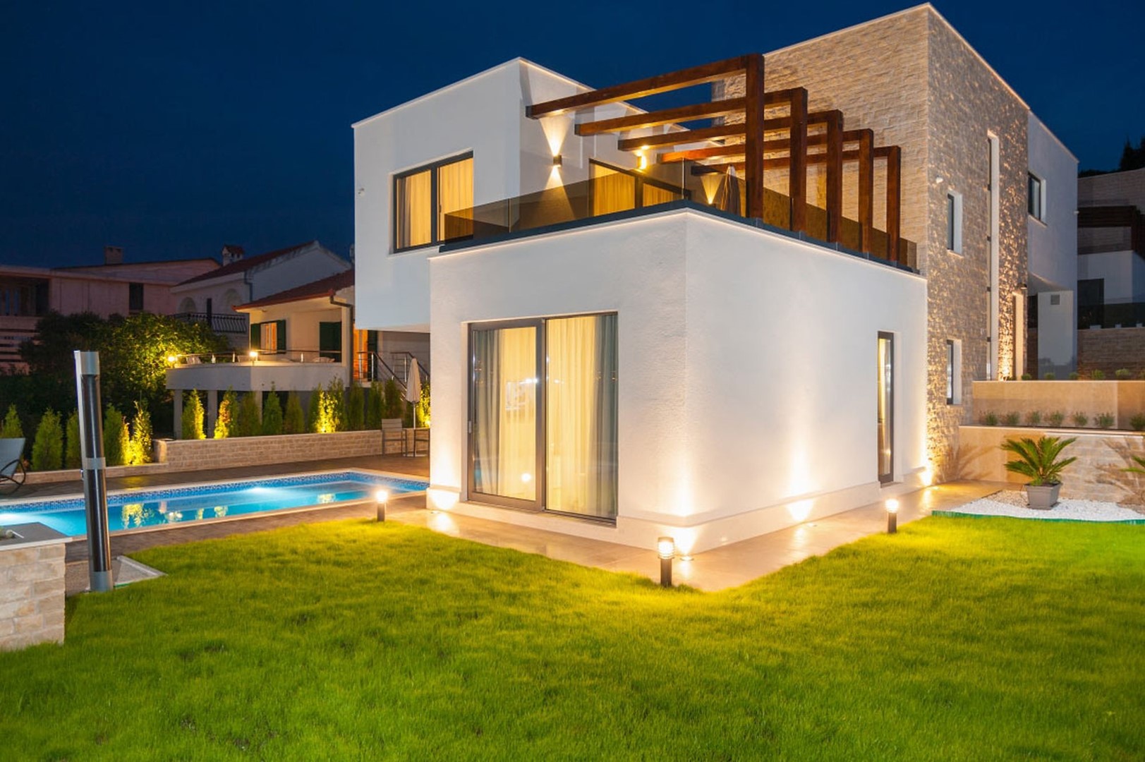 TROGIR LUXURY VILLAS - Luxury Villa Trogir 2 with the pool by the sea