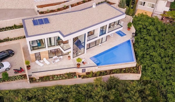 Croatian luxurious villa Hvar Fantasy with private parking and heated pool for vacation with family and friends