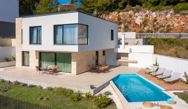 Daily picture of Makarska family pet-friendly luxury villa Azul with private pool.