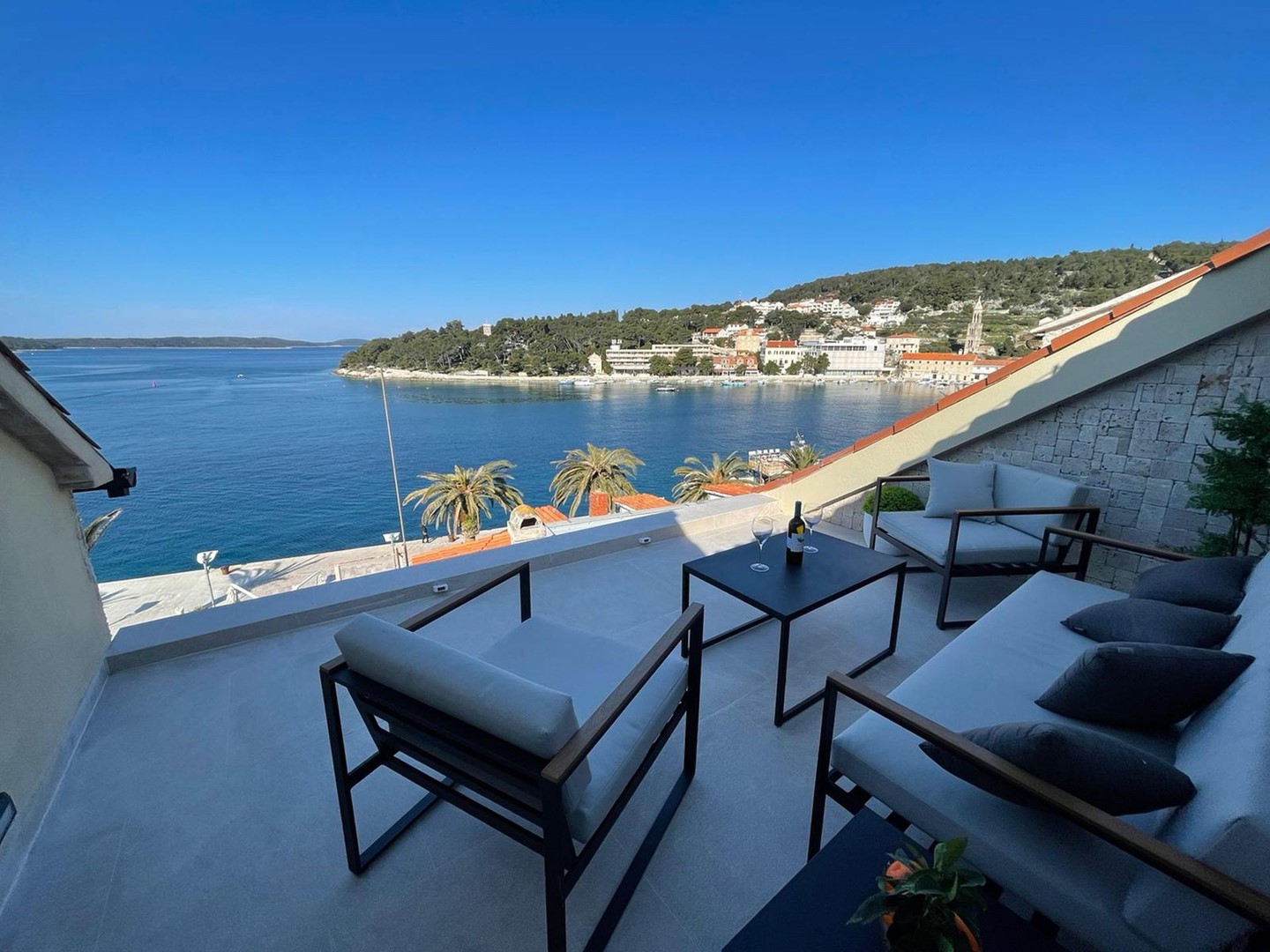 Croatia luxury seafront apartment Gariful Sky for vacation and rent with friends and family