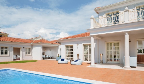 Exterior of luxury villa Lea in Vabriga in Istria with private pool and outdoor terrace