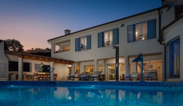 Private outdoor pool on the terrace of the luxury vacation villa by the sea near Šibenik