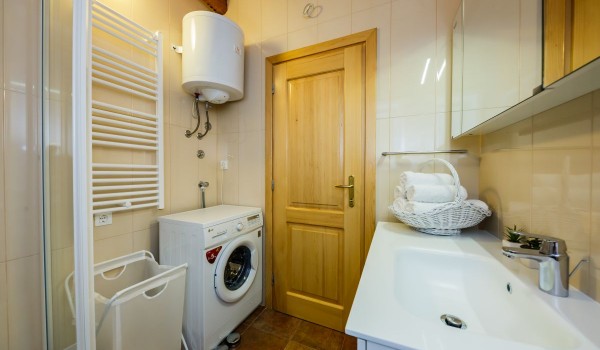 Bathroom of a traditional stone villa Summer Retreat with private parking and wifi
