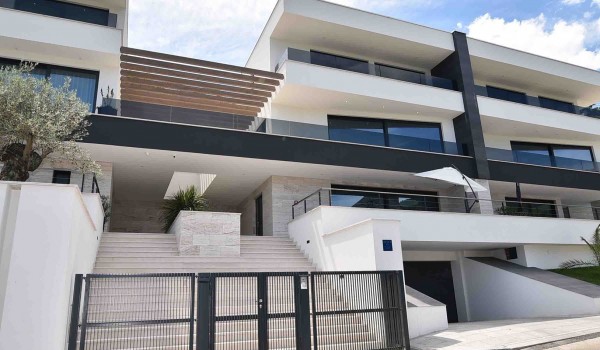 Luxury villa White Rhapsody 2 with jacuzzi and private parking in Istria