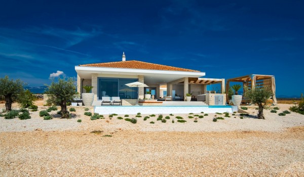 Croatian luxury villa Summer Dream Privacy Novalja with a sea view for a peaceful family holiday in Pag with heated pool, jacuzzi, lounge terrace and chef service on request