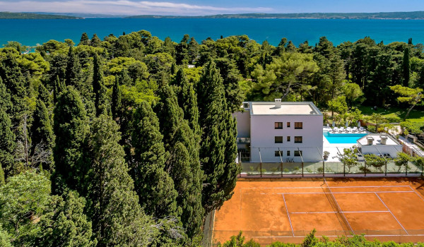 Luxusvilla Velvet Bourbon Split mit Pool
