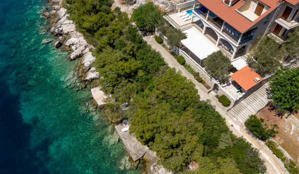 Luxury villa Korcula Magnificent with pool at the beach