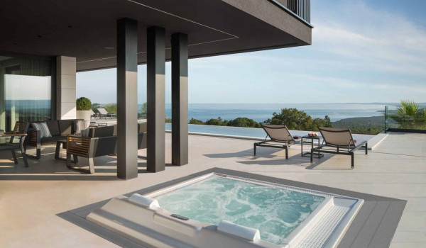 Hot tub by the heated infinity pool in luxury istrian villa for family and friends in small place Brovinje near Labin