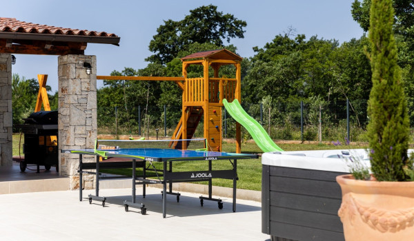 Rich content for guests of the Croatian luxury villa for a perfect vacation with family and friends in Istria