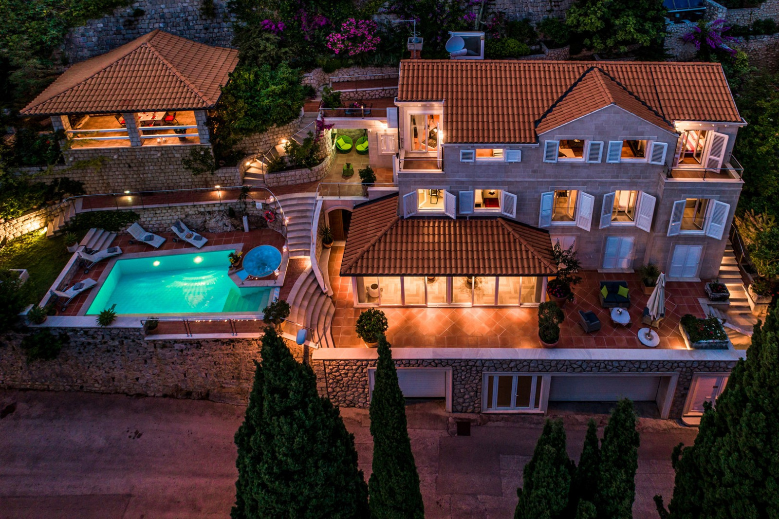 DUBROVNIK LUXURY VILLAS - Luxury Villa Dubrovnik Palace with the pool and jacuzzi near the sea in Dubrovnik