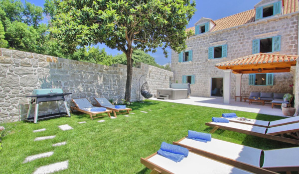 Luxury villa Cavtat Iliria in the center of Cavtat