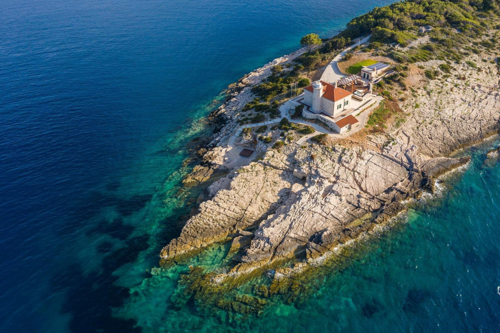 LUXURY VILLAS VIS - Luxury seafront Villa Lighthouse Ligero on Host island - Vis island