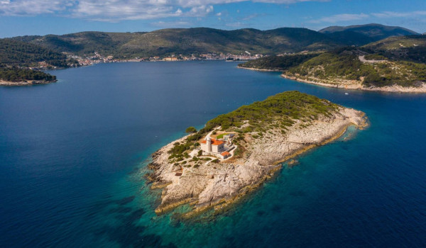 Panoramic view of Vis luxury holiday villa Lighthouse Ligero by the sea for vacation and rent.
