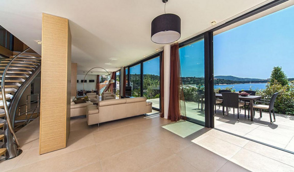 Luxusvilla Biseri Jadrana 4 mit Pool am Strand