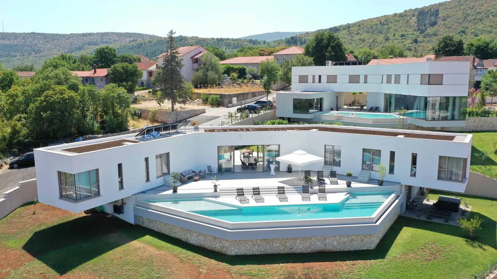 IMOTSKI LUXURY VILLA with Private Pool, Gym, Tennis Court