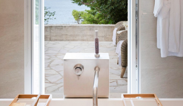 Big tub in the ensuite bathroom with direct entrance to the terrace of the luxury beachfront villa in Dubrovnik