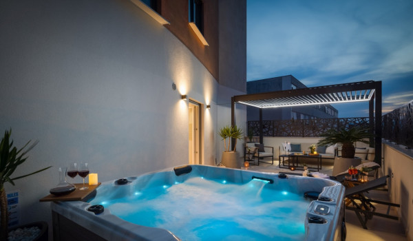 Luxusapartment Silvery im Zentrum von Split mit Whirlpool, Sauna und Parkplatz