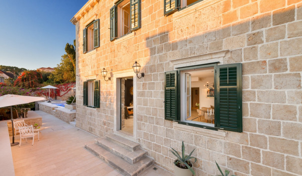 Private property of Croatia luxury villa for rent with private pool and deckchairs with sundeck