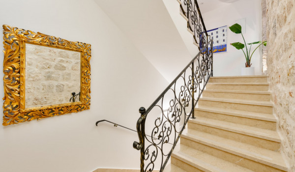 Hallway of the luxury villa in Dalmatia Dubrovnik Stone Beauty for vacation and rent with friends and family